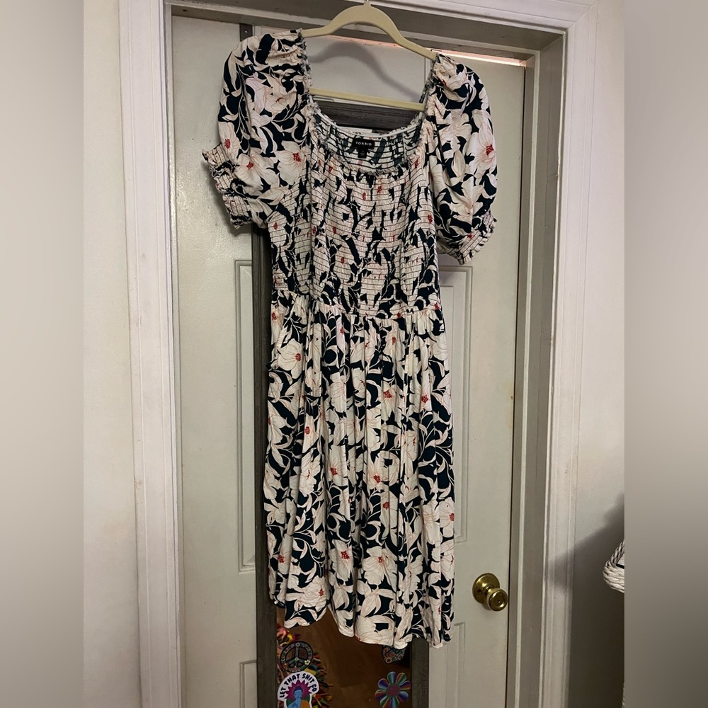 Torrid baby doll smocked dress